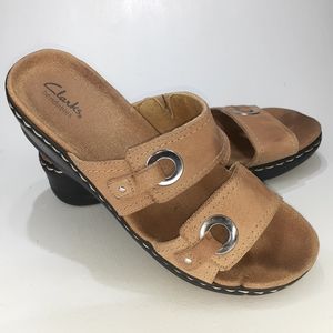 Clarks Tan Suede Slide Sandal Sz9M